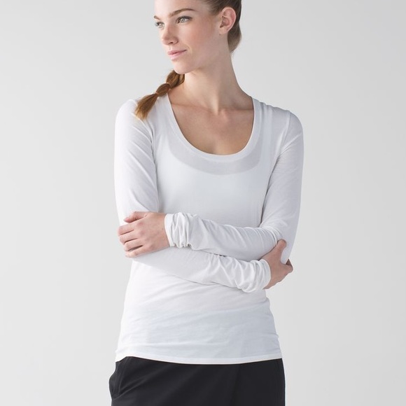 🍋 Lululemon Anahatasana Long Sleeve Tee
in white - Picture 2 of 11